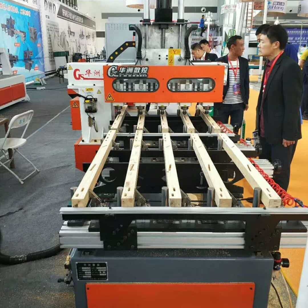 華洲數控榫槽機開榫眼又快又好