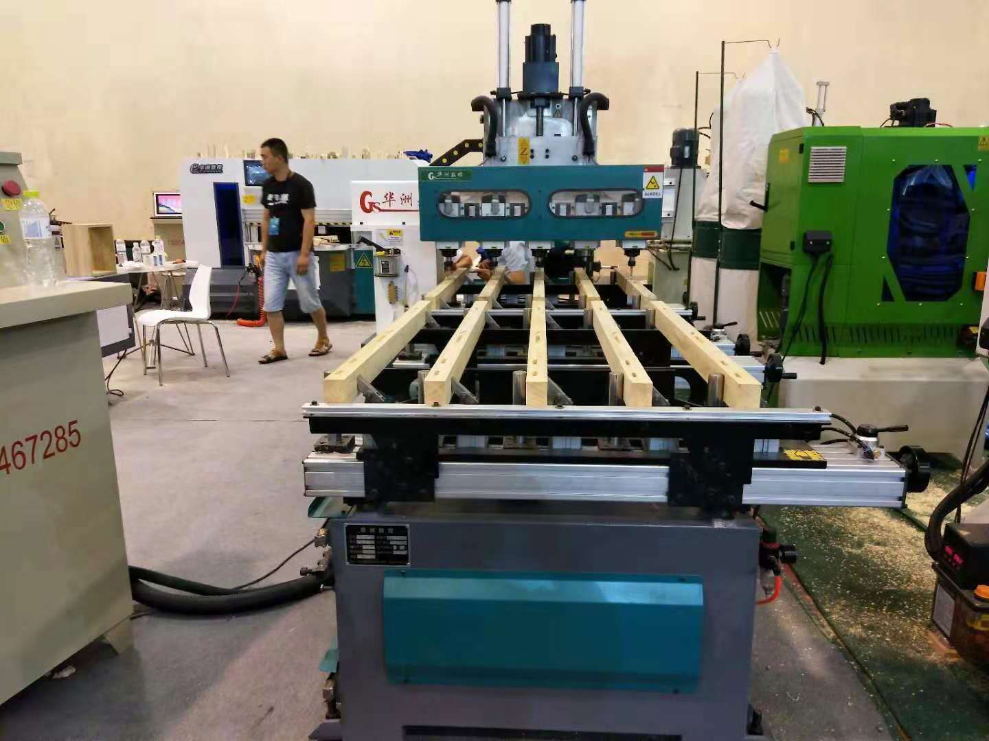 華洲數控榫槽機與其他榫槽機的不同